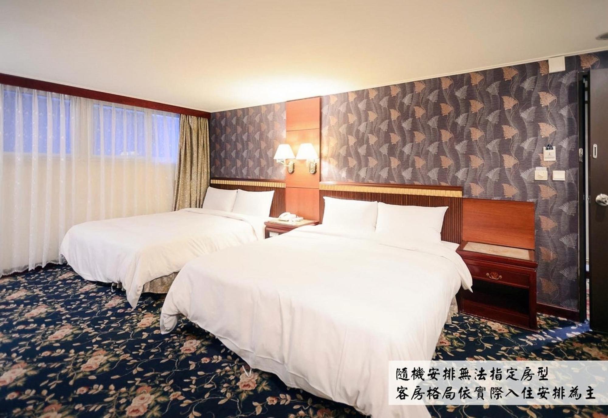 Kiwi Hotel Mrt Wenxin Branch Taichung Luaran gambar