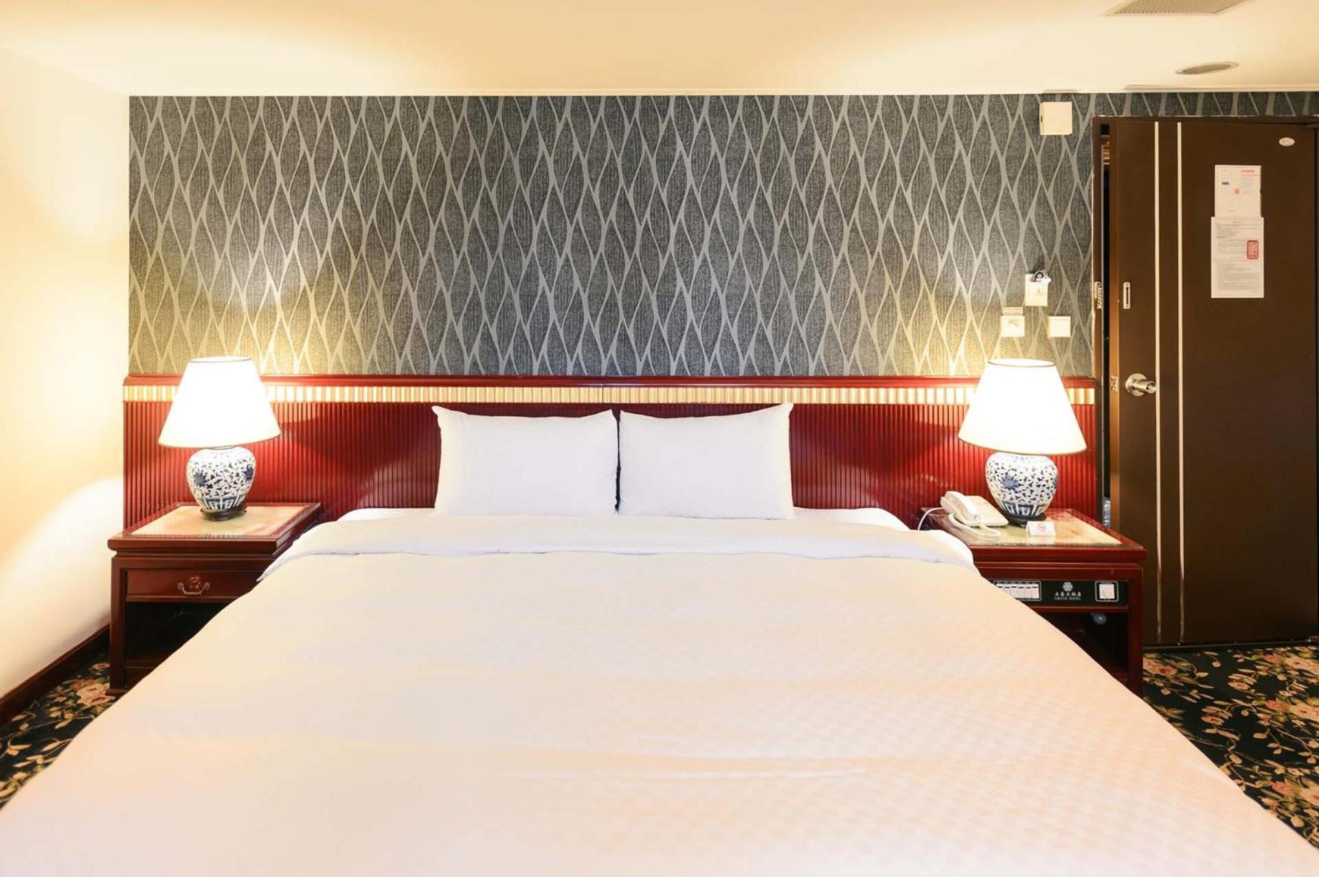 Kiwi Hotel Mrt Wenxin Branch Taichung Luaran gambar